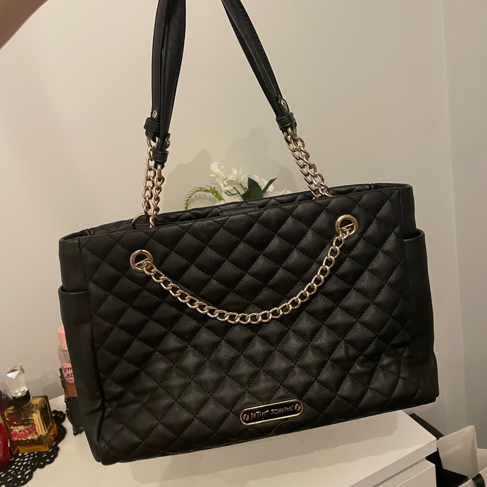 Betsey Johnson black quilted leather purse